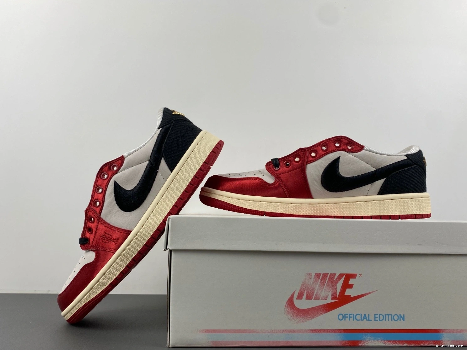 OG 1 Air Jordan Low Trophy Room FN0432-100 0413